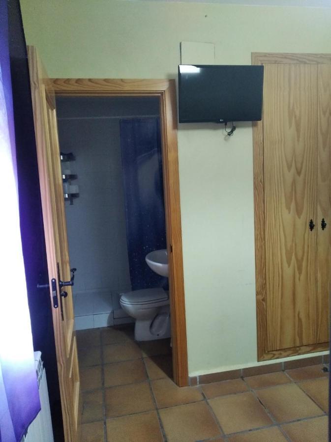 Albergue Santa Barbara Aliaga Ngoại thất bức ảnh