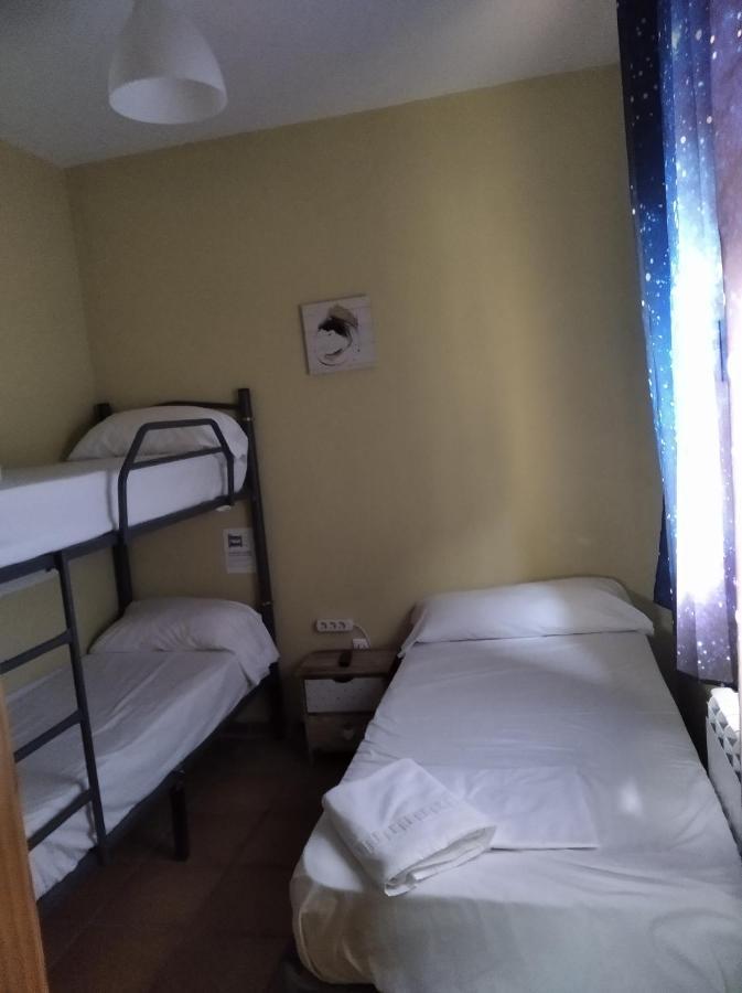 Albergue Santa Barbara Aliaga Ngoại thất bức ảnh