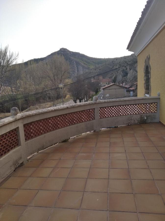 Albergue Santa Barbara Aliaga Ngoại thất bức ảnh