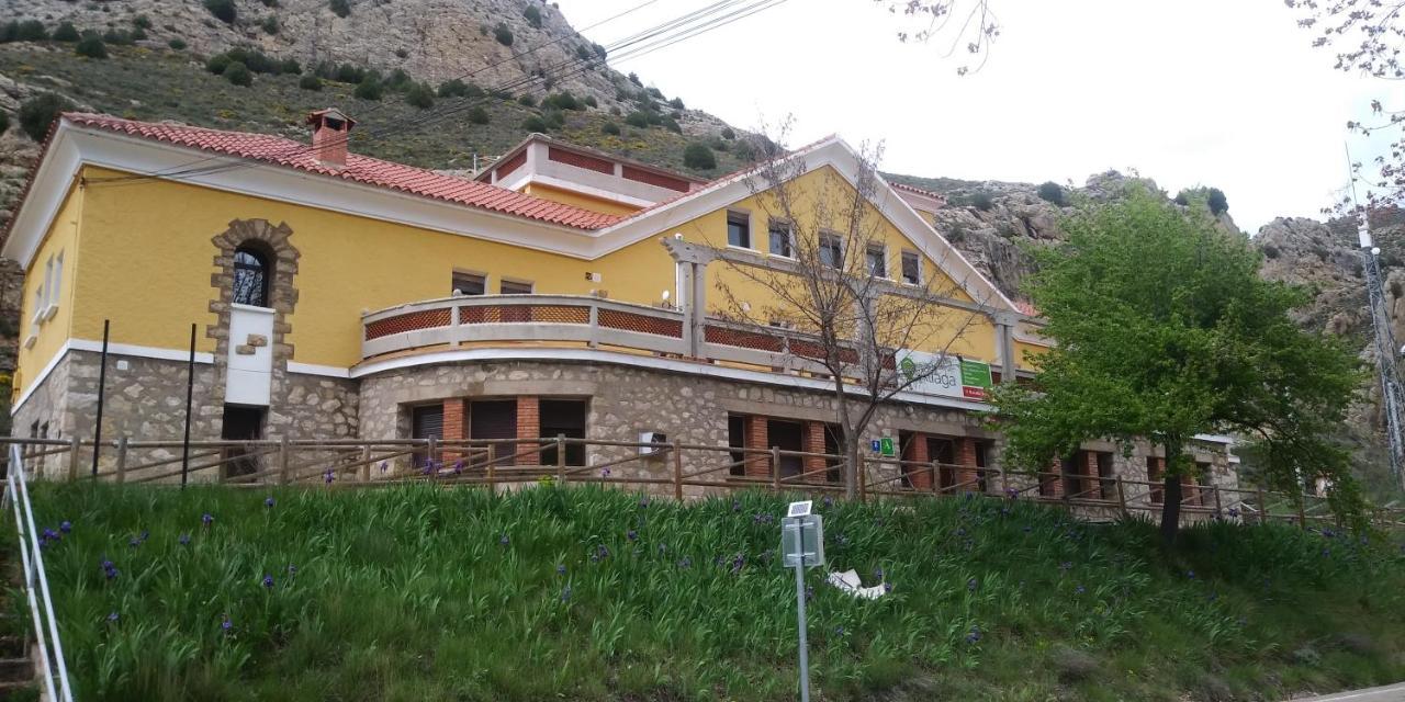 Albergue Santa Barbara Aliaga Ngoại thất bức ảnh